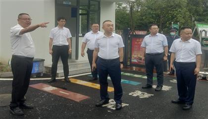 遂寧興業(yè)集團召開“問題大排查、作風(fēng)大整治、工作大提升”專項行動現(xiàn)場推進會